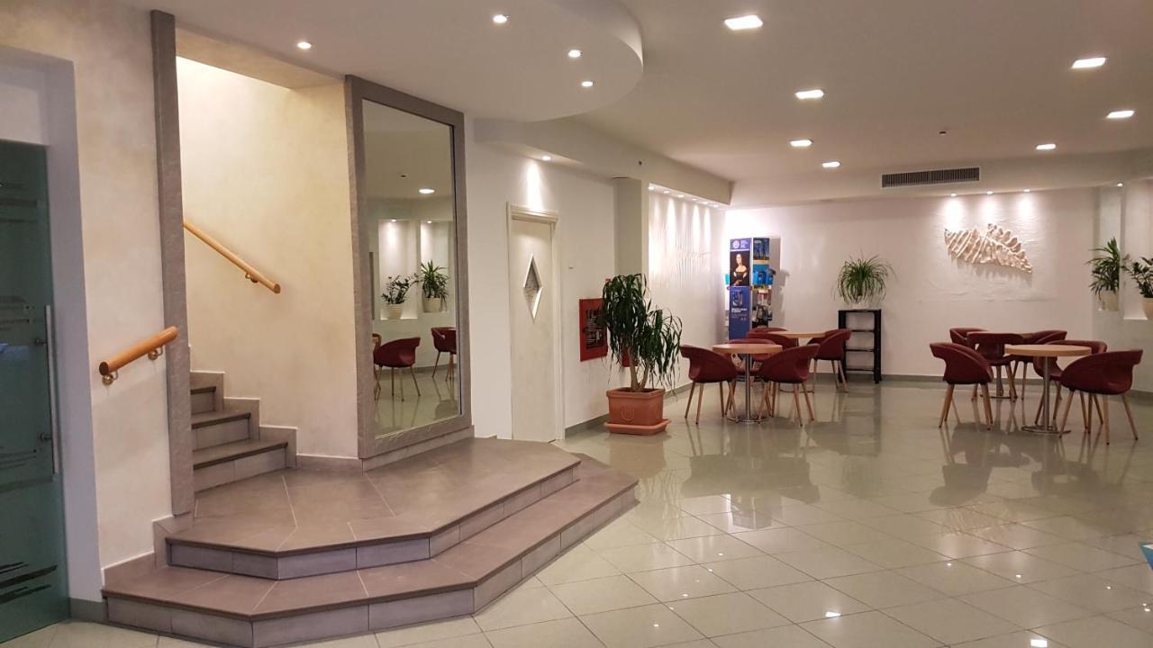 Abahotel ミラノ・マリッティマ エクステリア 写真